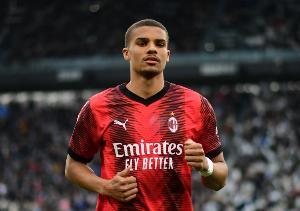 罗马诺：米兰和科莫就2500万欧转会费达协议，佳夫预计下周中决定