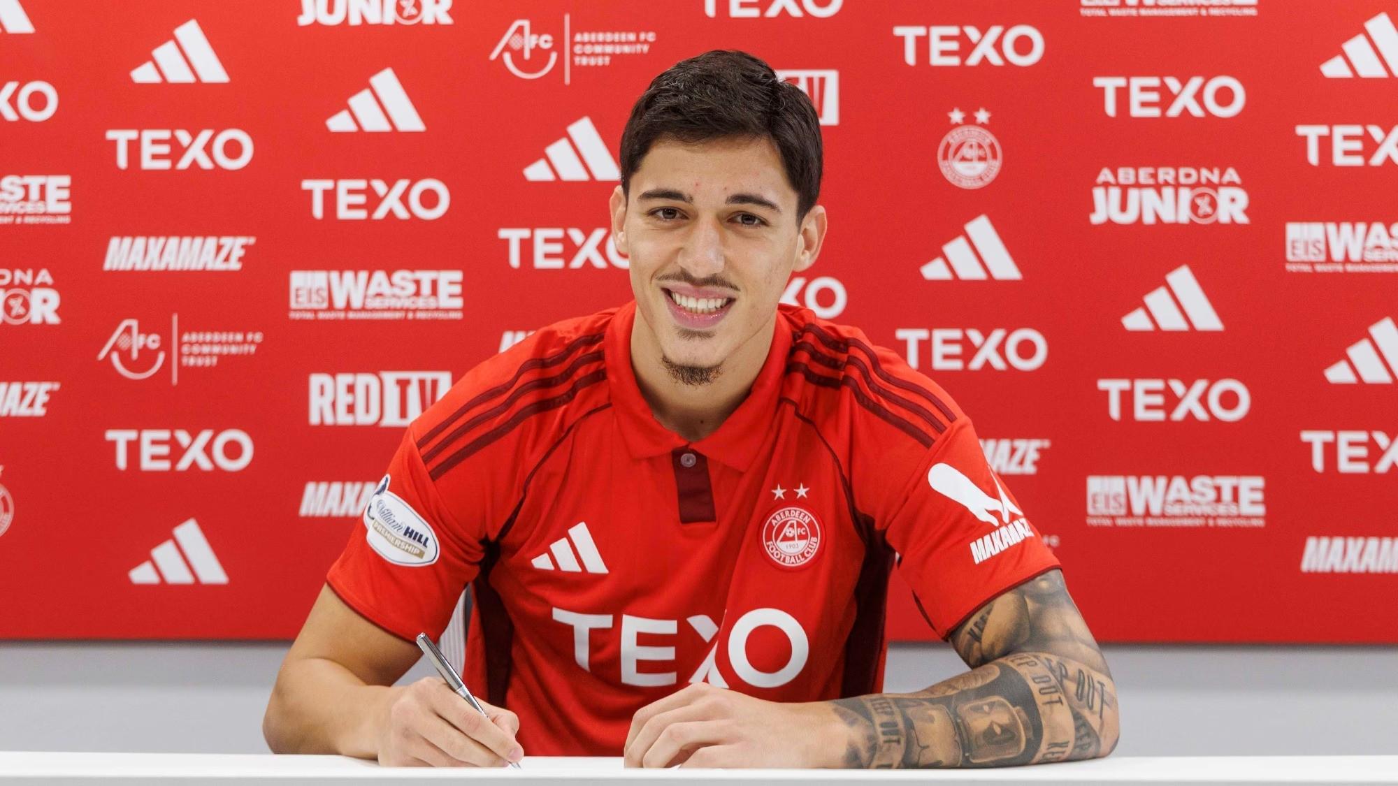 KOK体育-官方：米兰前锋拉泽蒂奇加盟阿伯丁，双方签约4年