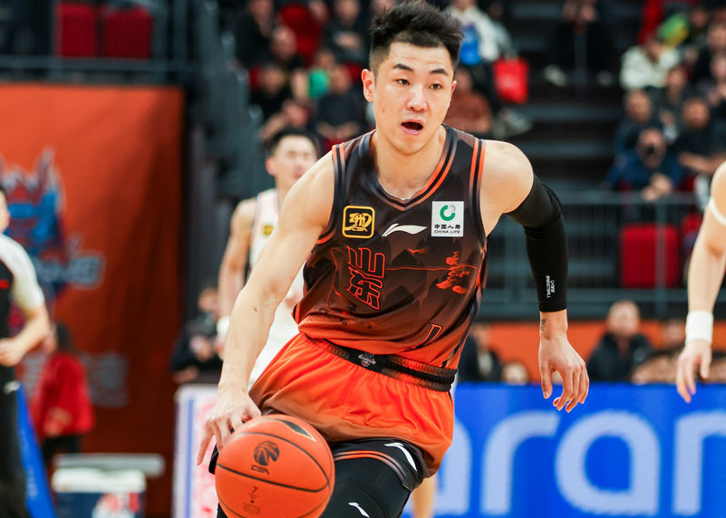 KOK体育-8连胜现存最长！山东三外援72分大胜宁波 辛普森31+7+10