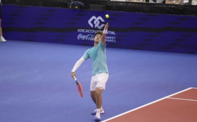 KOK体育-张奔斗：吴易昺，场上发射威力场下散放魅力