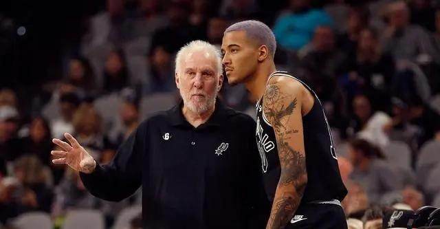 KOK体育官网-目标不同？马刺展现状元签实力 爵士却制造大冷门